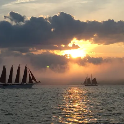sunset sailing from bar harbor maine